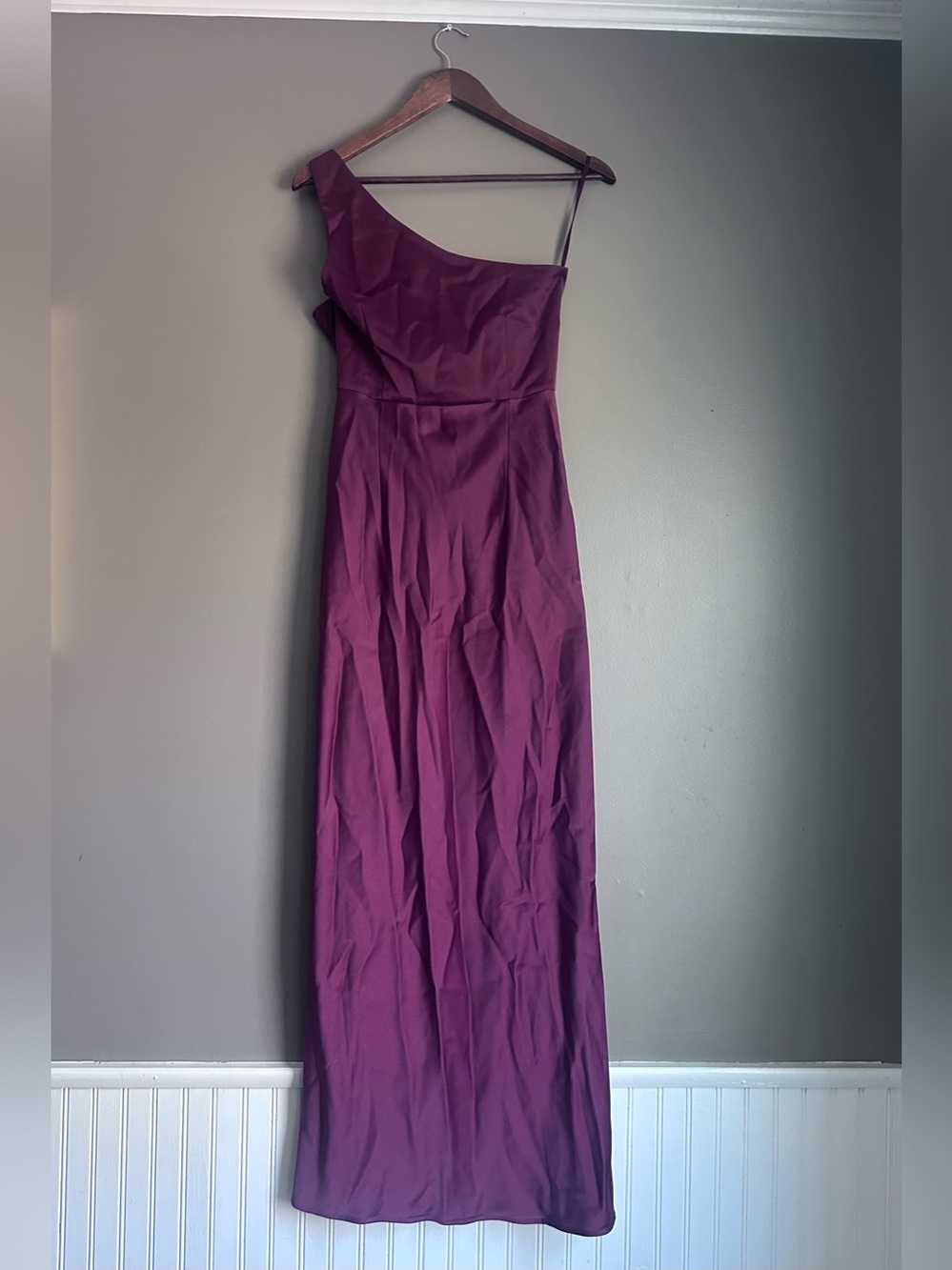 Satin One-Shoulder Sheath Bridesmaid Dress Formal Dress for Women Size 4